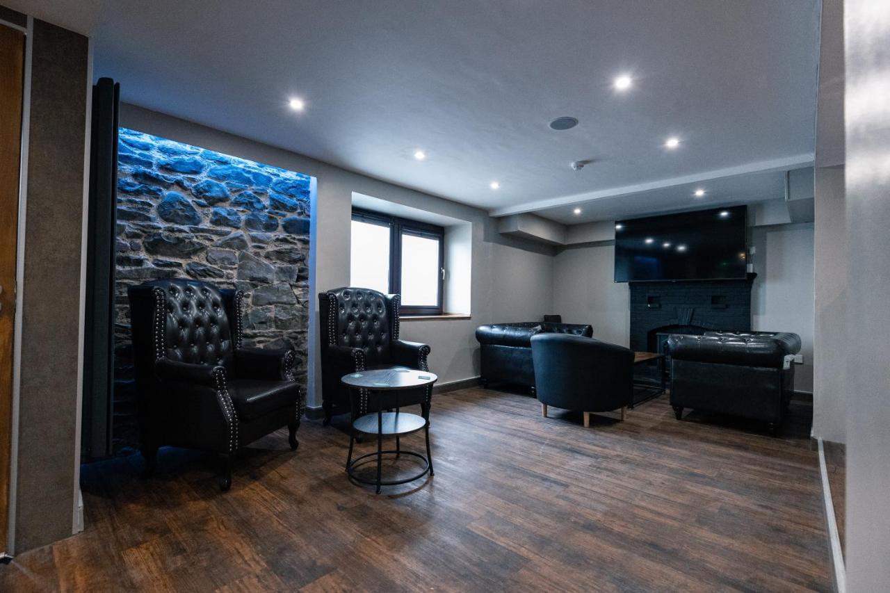 The Swan Inn Stranraer Exterior photo